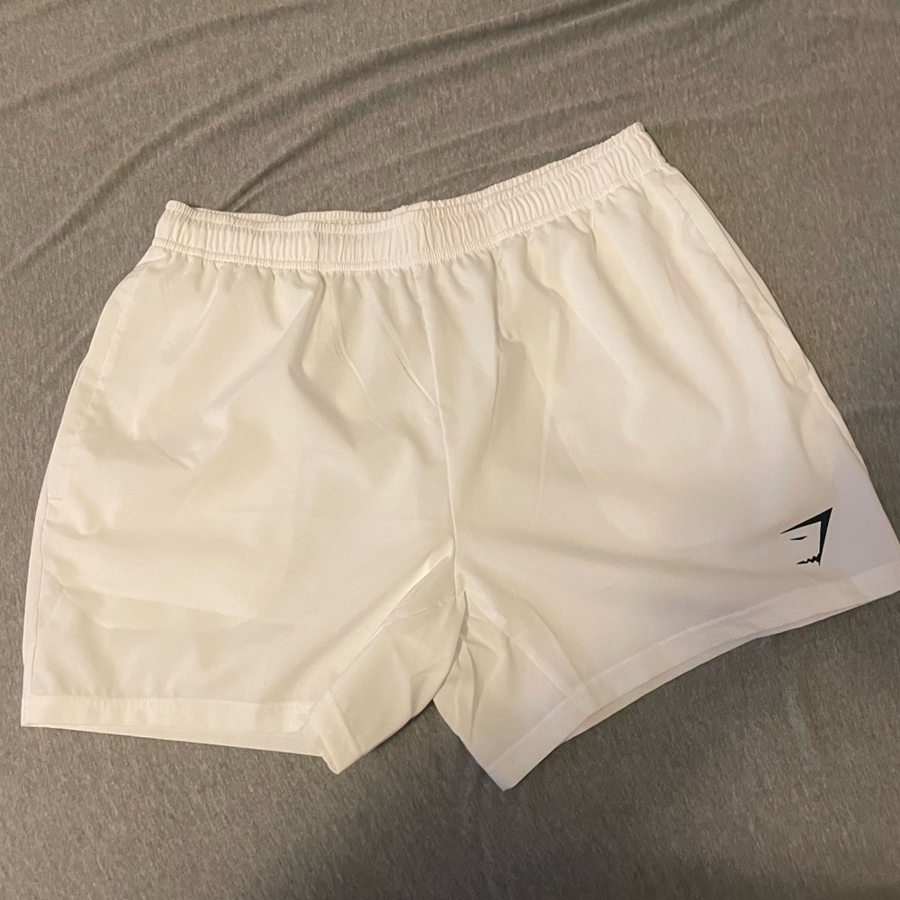Men’s Gymshark Arrival 5in Shorts in White